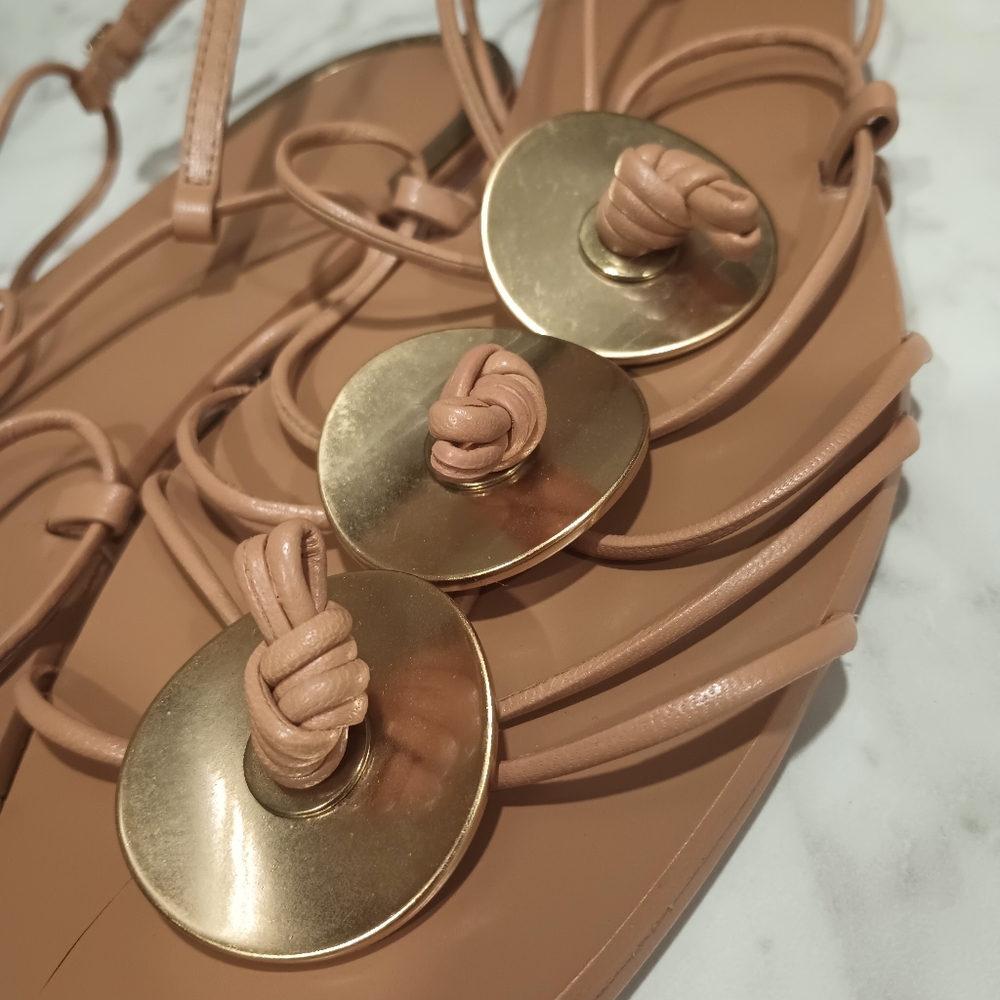 *NEW* Tory Burch Artisanal Knot Sandals - Picture 2 of 4